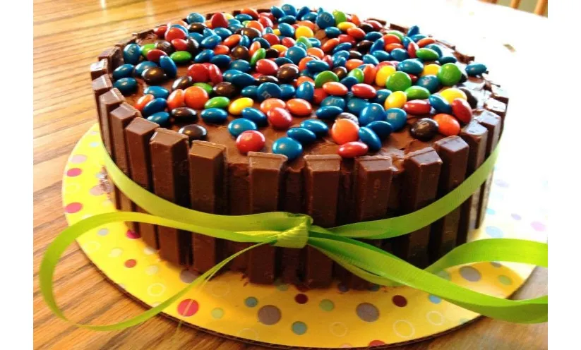 Scegliere la torta compleanno per bambini
