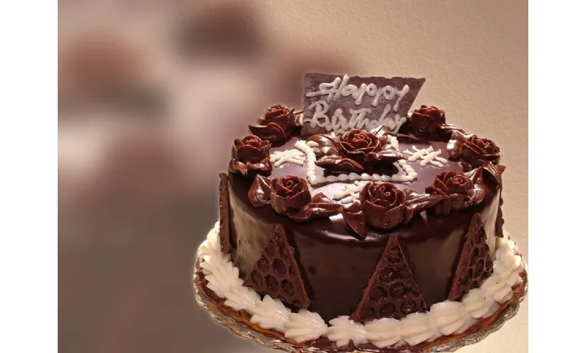 Immagini torte di compleanno al cioccolato fondente