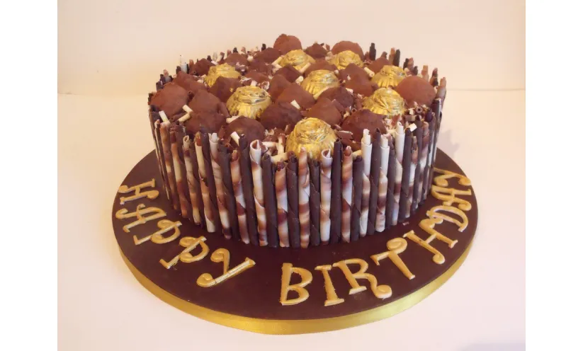 Immagini torte di compleanno al cioccolato